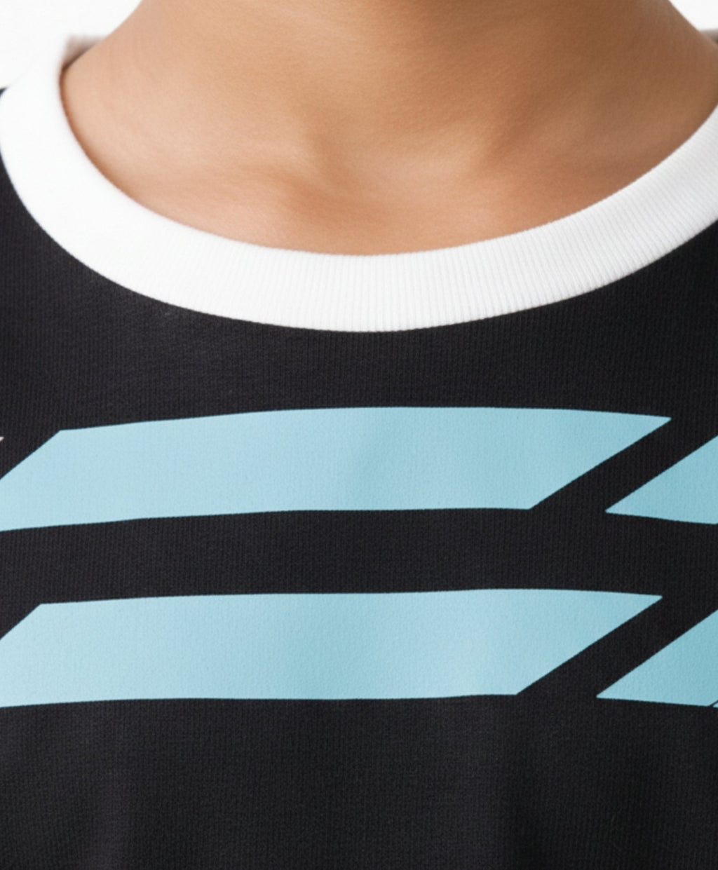 BLACK ENGLAND STRIPE SHORT SLEEVE T-SHIRT - BLACK