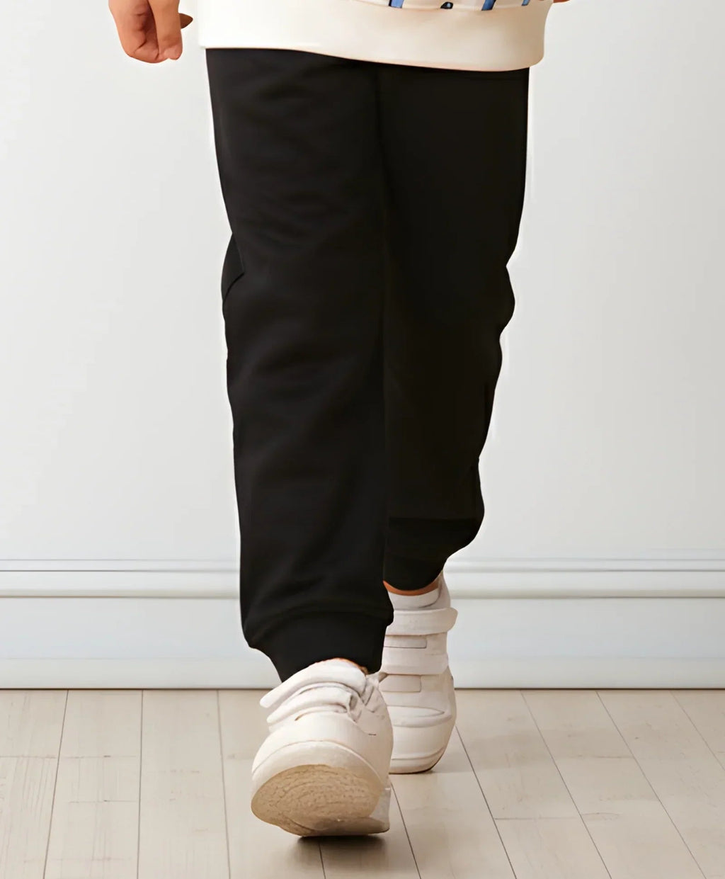 BLACK FLEECE WARM BOYS JOGGER - BLACK