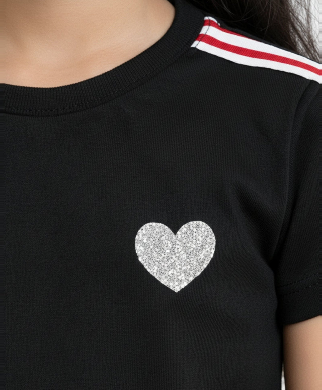 BLACK HEART TOP - BLACK