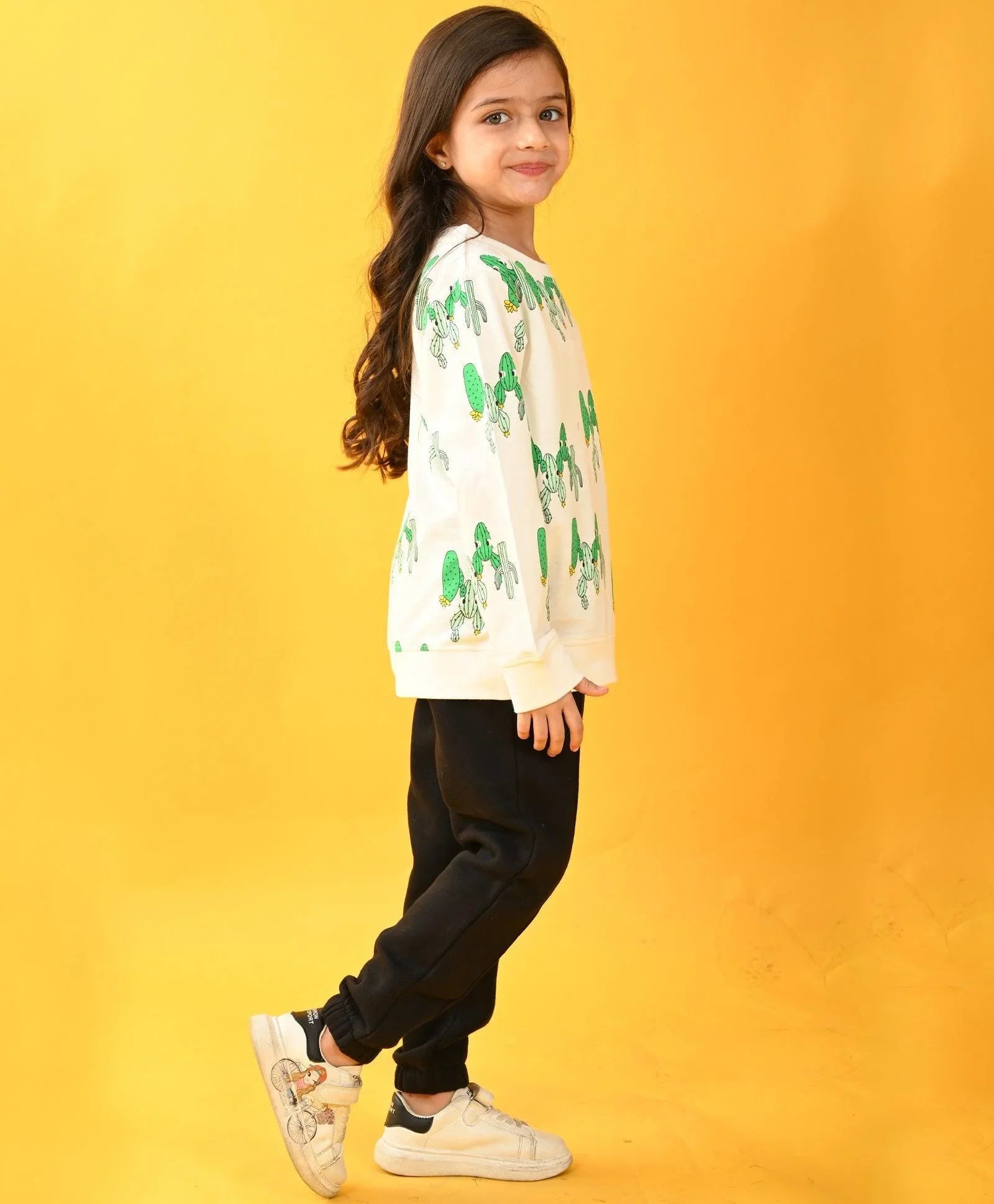 CACTUS BLACK TERRY SWEATSHIRT JOGGER SET - WHITE/BLACK