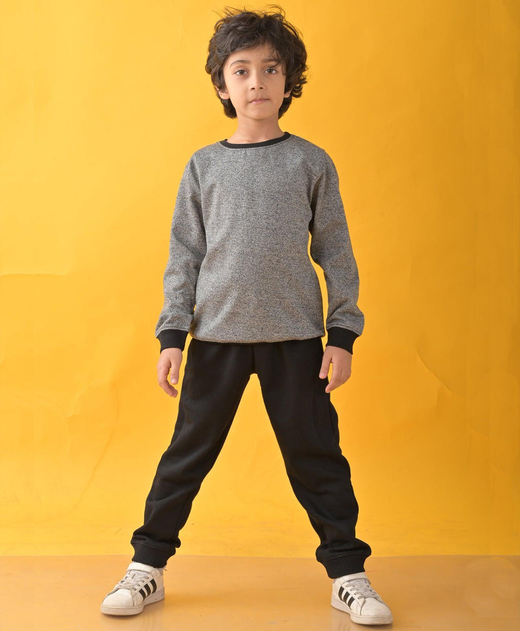 BLACK SPACE DYED SWEATSHIRT BLACK FLEECE JOGGER SET - BLACK