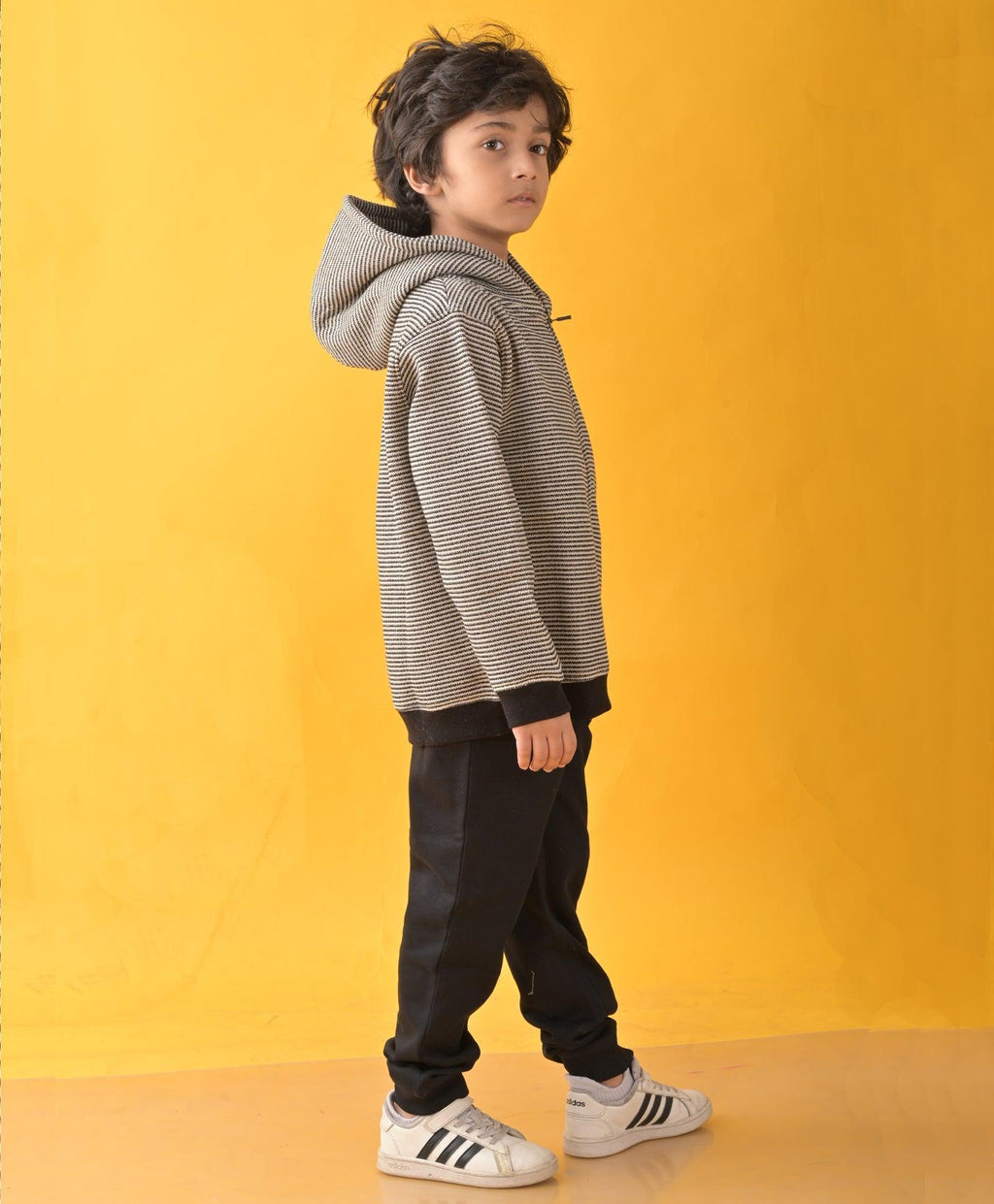 BLACK SPACE DYED SWEATSHIRT BLACK FLEECE JOGGER SET - BLACK