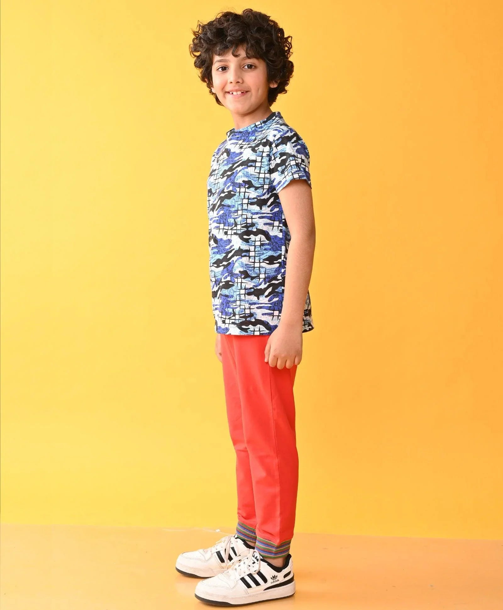 GRAFITTI CAMO RED RIBBED SUMMER BOYS JOGGER SET - WHITE/RED