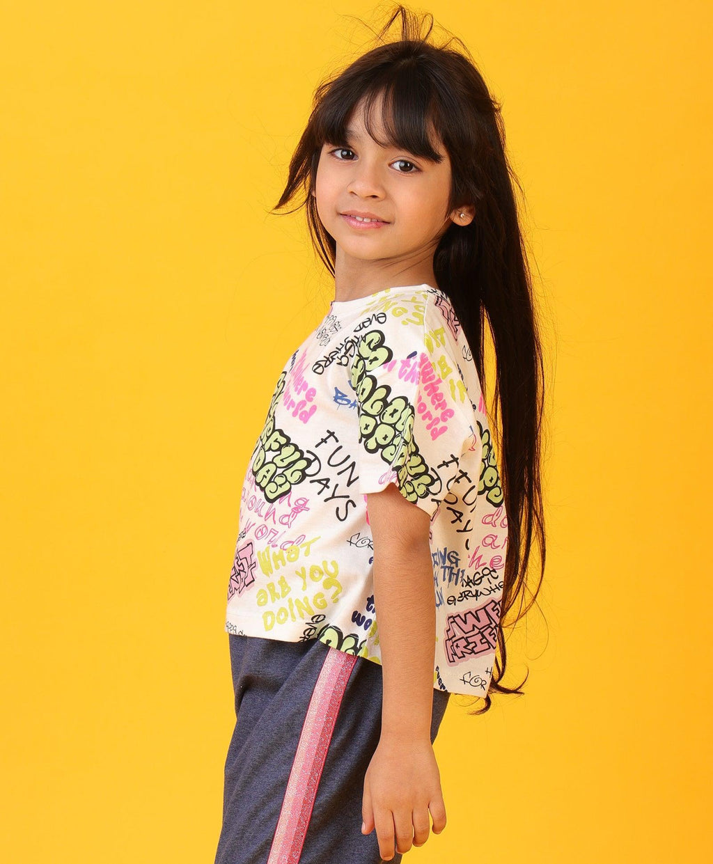 COLORFULL HAPPINESS SHORT SLEEVES T-SHIRT - WHITE