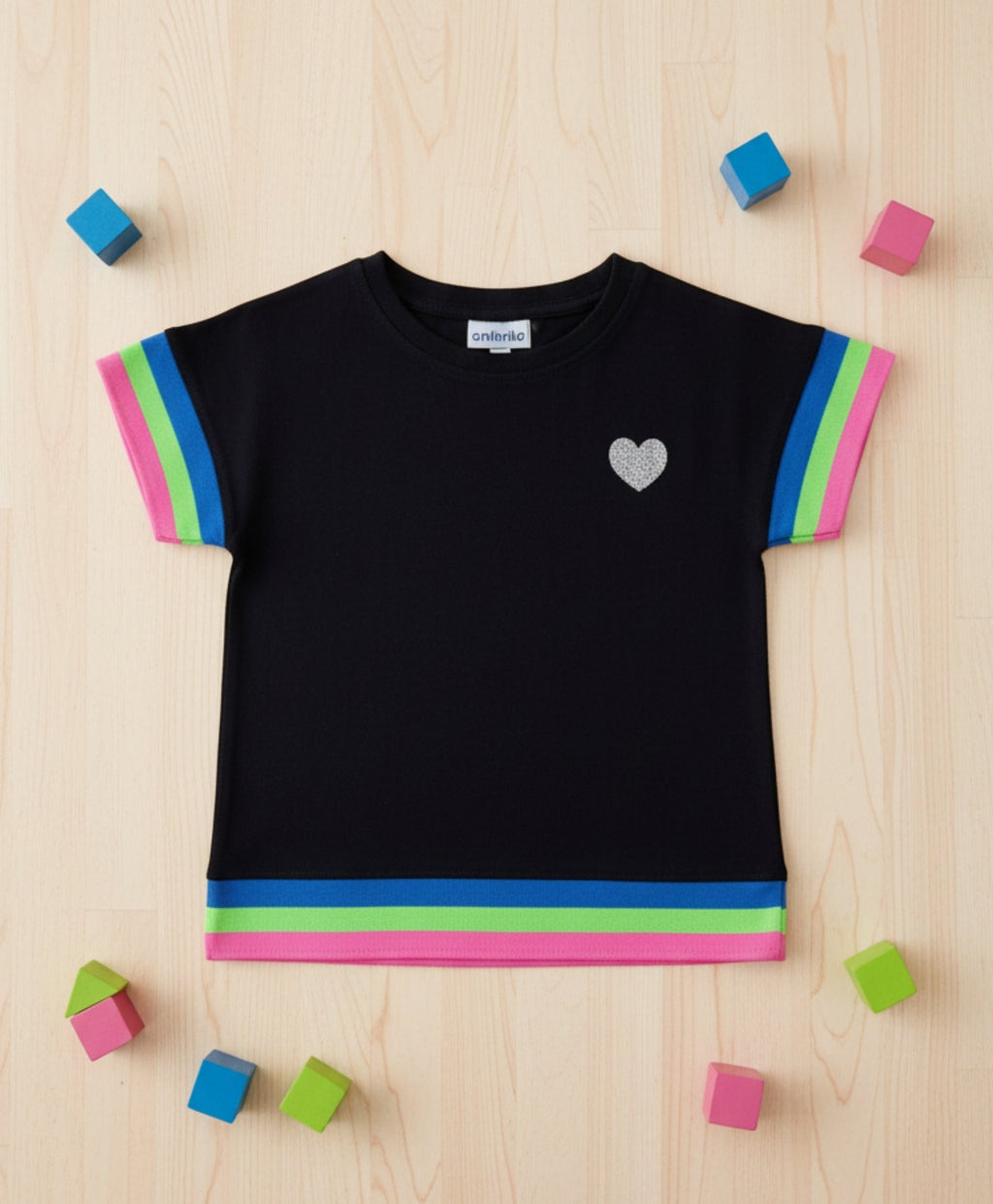 BLACK HEART FUN CAP SLEEVES SUMMER T-SHIRT - BLACK