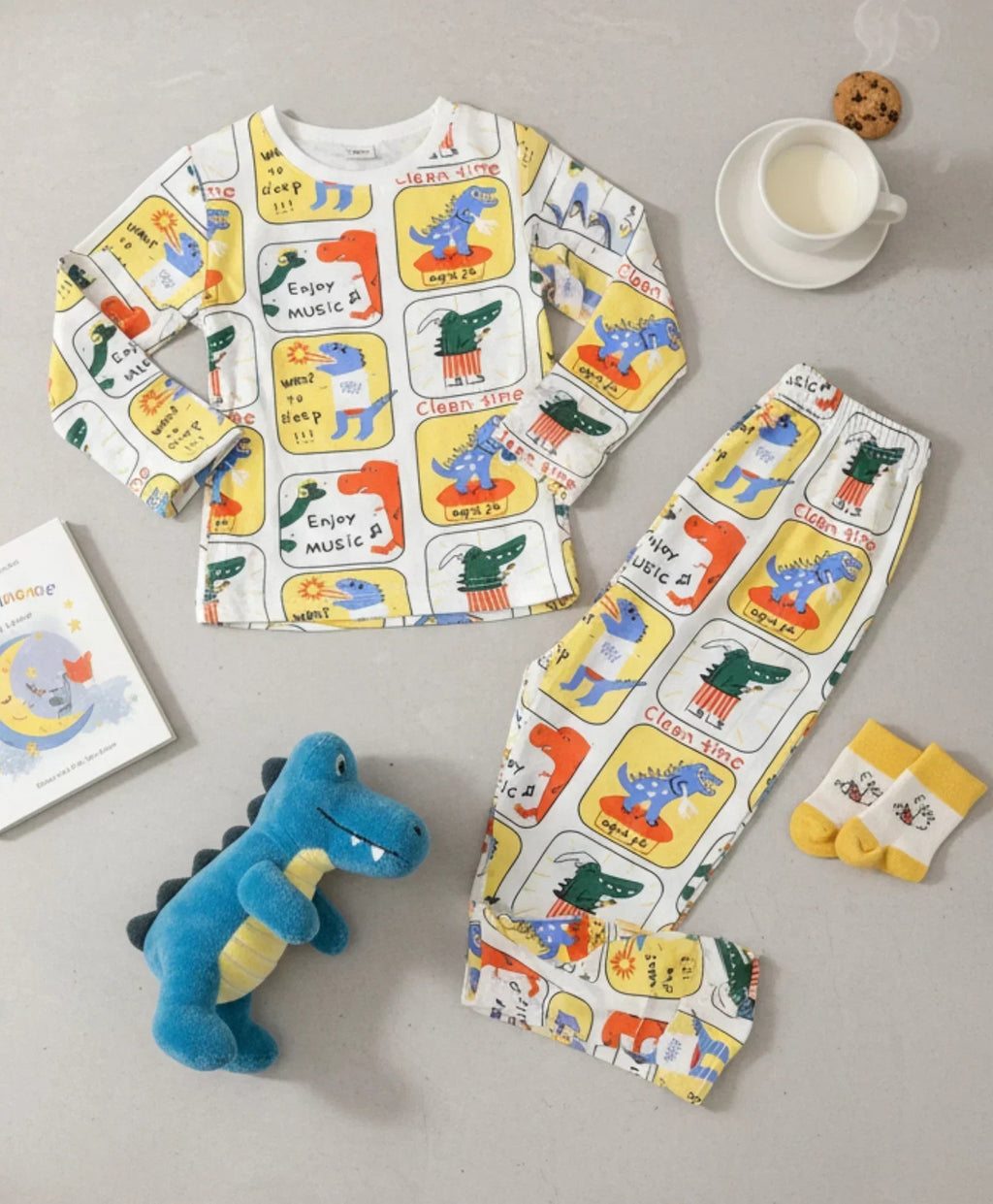 DINOSAUR STAMP GILRS LONG SLEEVE PYJAMA SET - WHITE