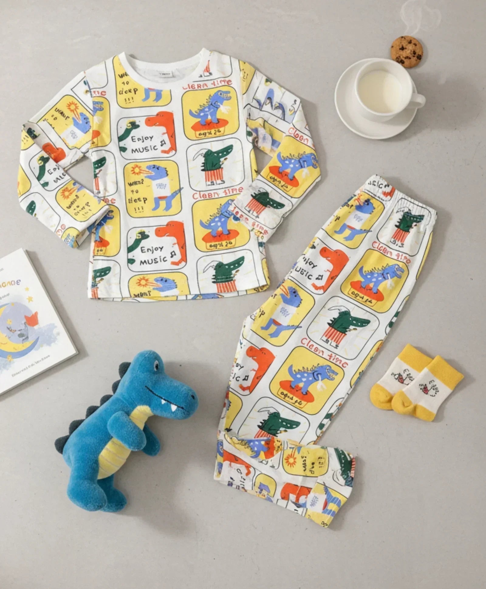 DINOSAUR STAMP LONG SLEEVE PYJAMA SET -WHITE