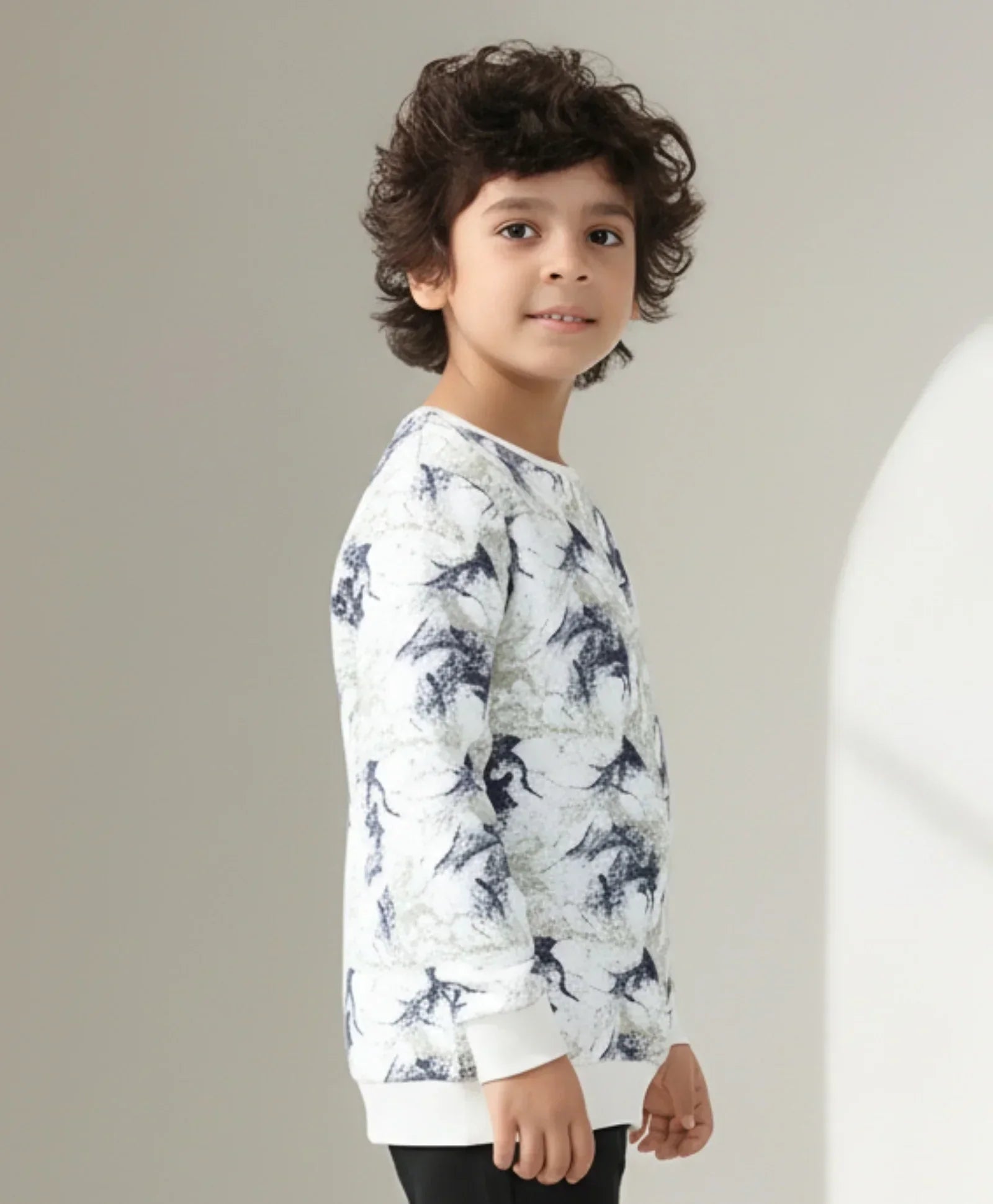 BLACK BLUE LIGHTING BOYS FLEECE SWEATSHIRT - BLUE