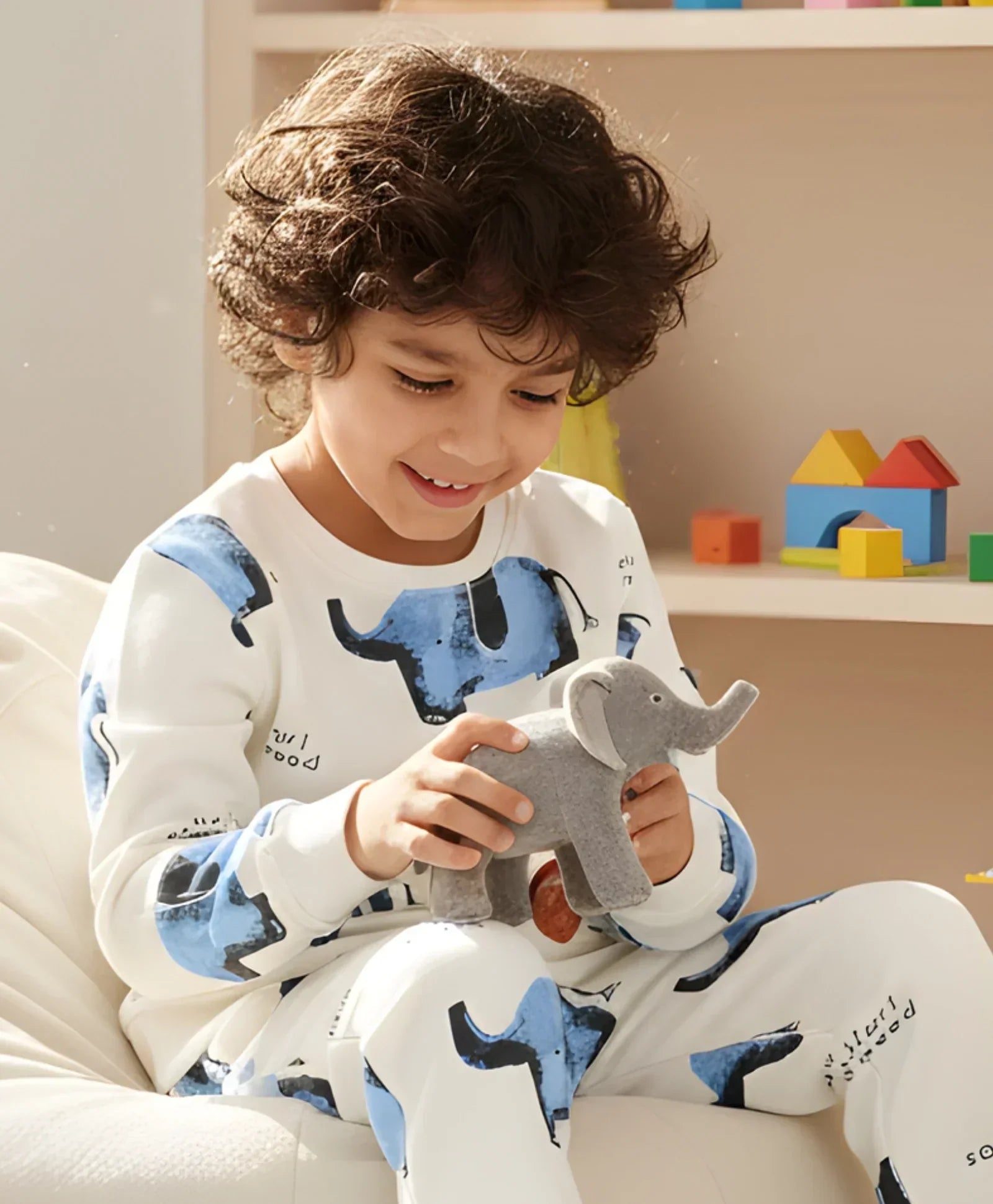 ELEPHANT SAFARI FLEECE SWEATSHIRT -OFF WHITE