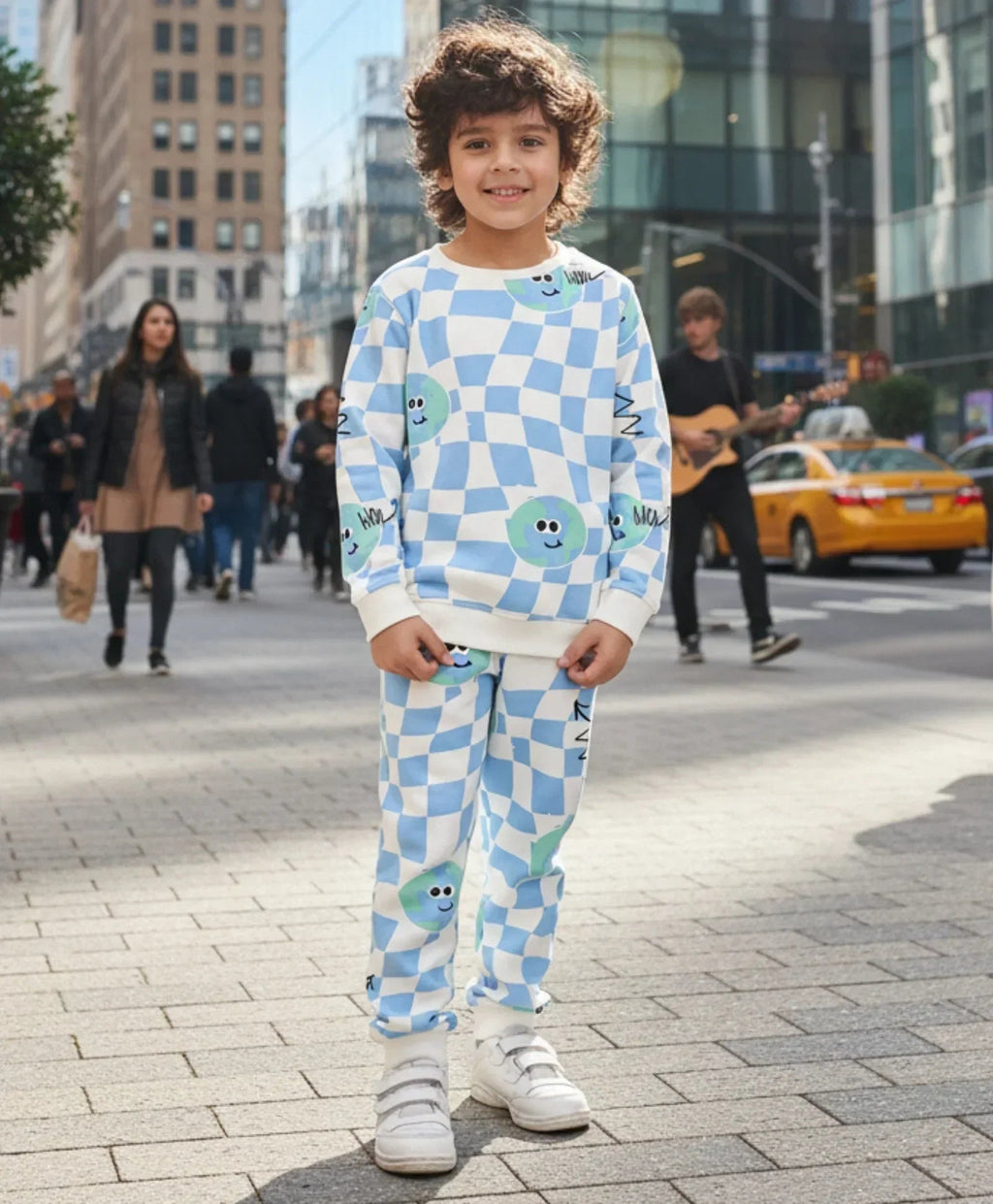 GLOBE CHECK FLEECE BOYS SWEATSHIRT JOGGER SET - OFF WHITE
