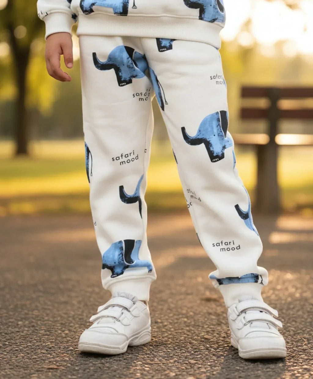 ELEPHANT SAFARI GIRLS FLEECE JOGGER - WHITE