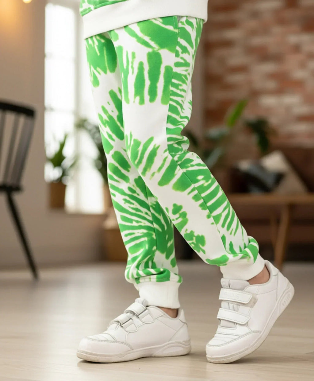 GREEN SWIRL FLEECE JOGGER - GREEN