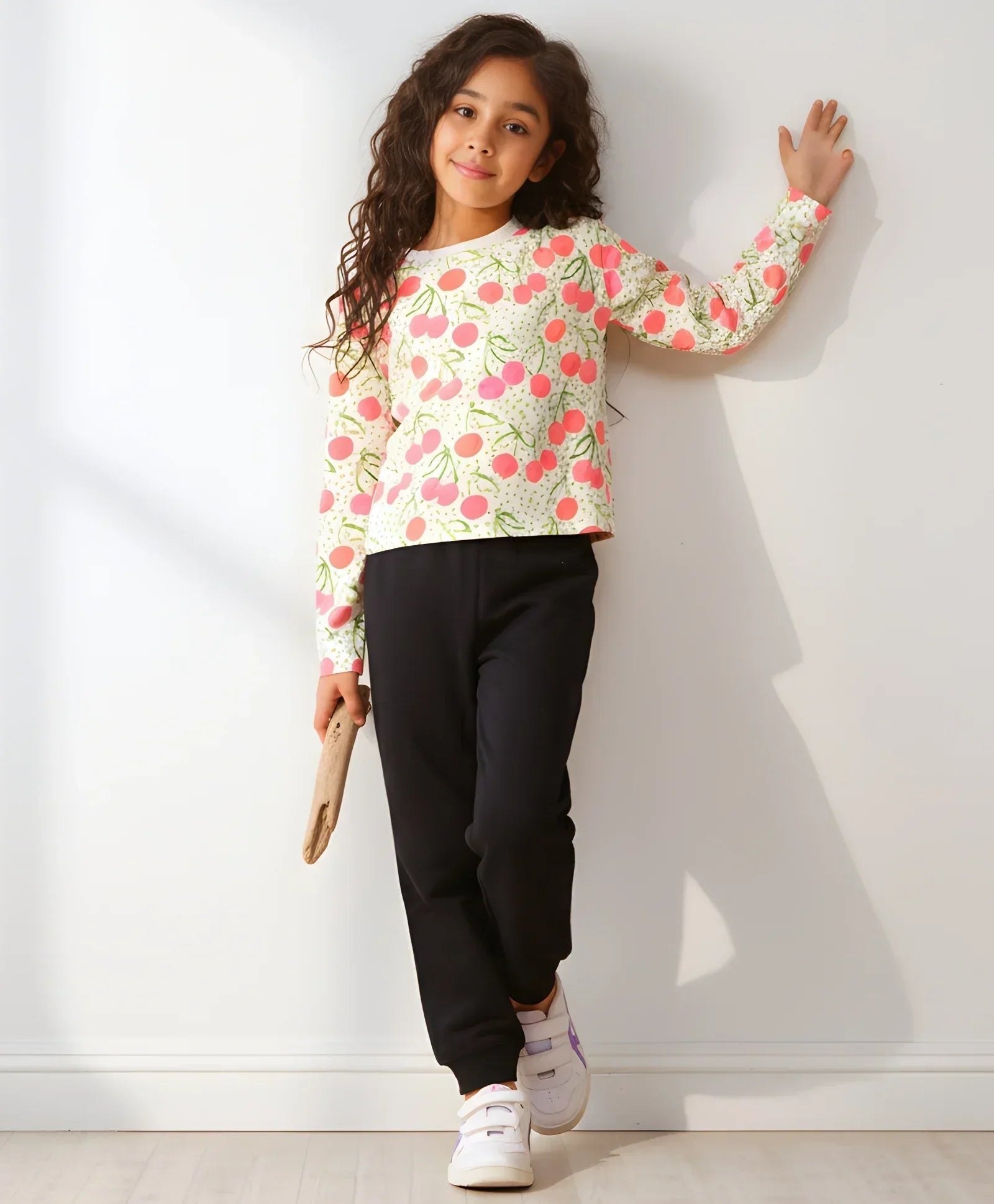 DOTTED CHERRY LONG SLEEVE GRILS T-SHIRT FLEECE JOGGER SET - WHITE/BLACK