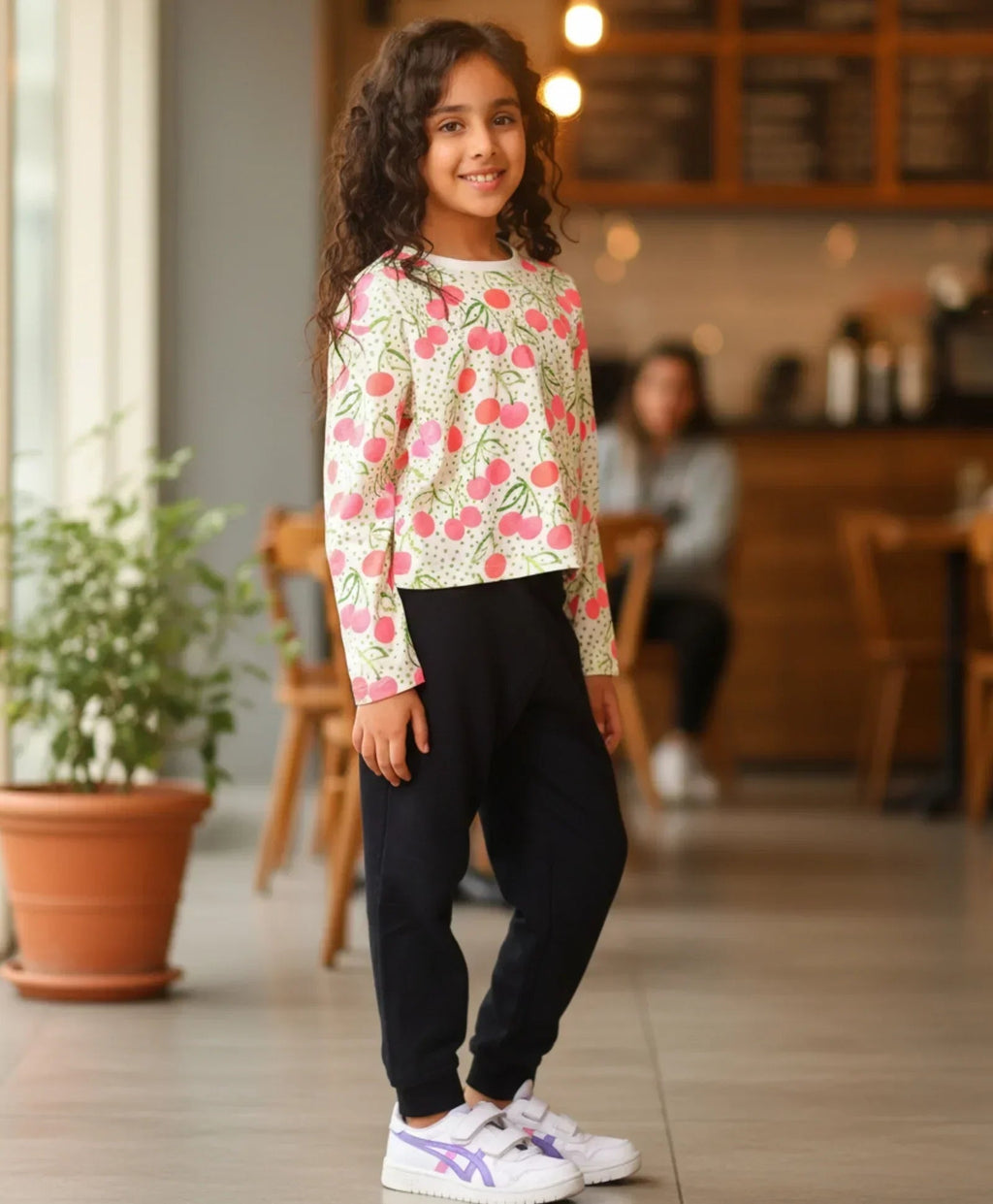 DOTTED CHERRY LONG SLEEVE GRILS T-SHIRT FLEECE JOGGER SET - WHITE/BLACK