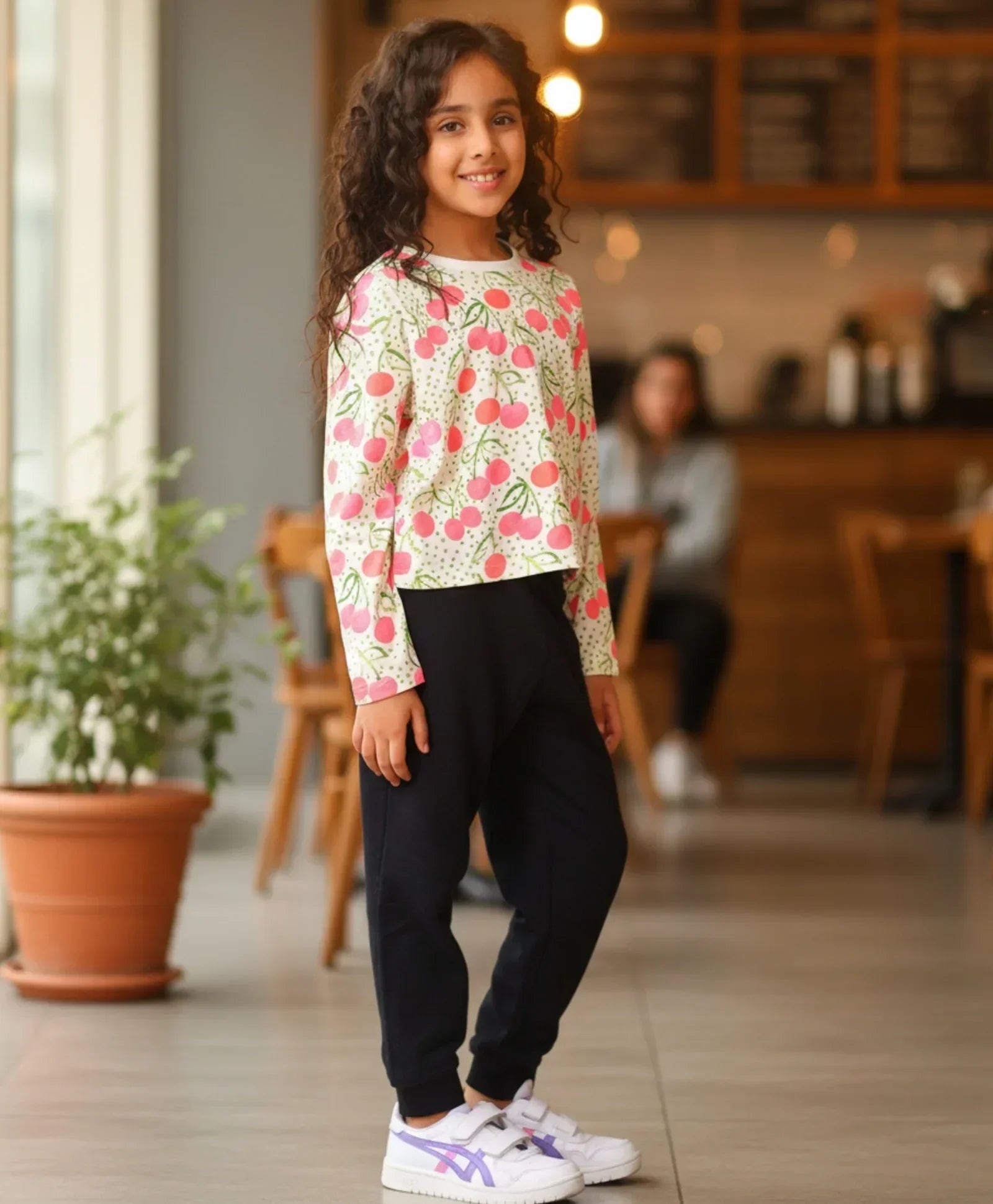 DOTTED CHERRY LONG SLEEVE GRILS T-SHIRT FLEECE JOGGER SET - WHITE/BLACK
