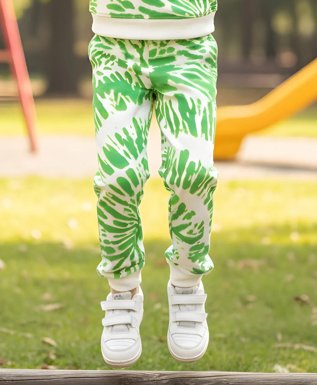GREEN SWIRL BOYS FLEECE JOGGER - GREEN