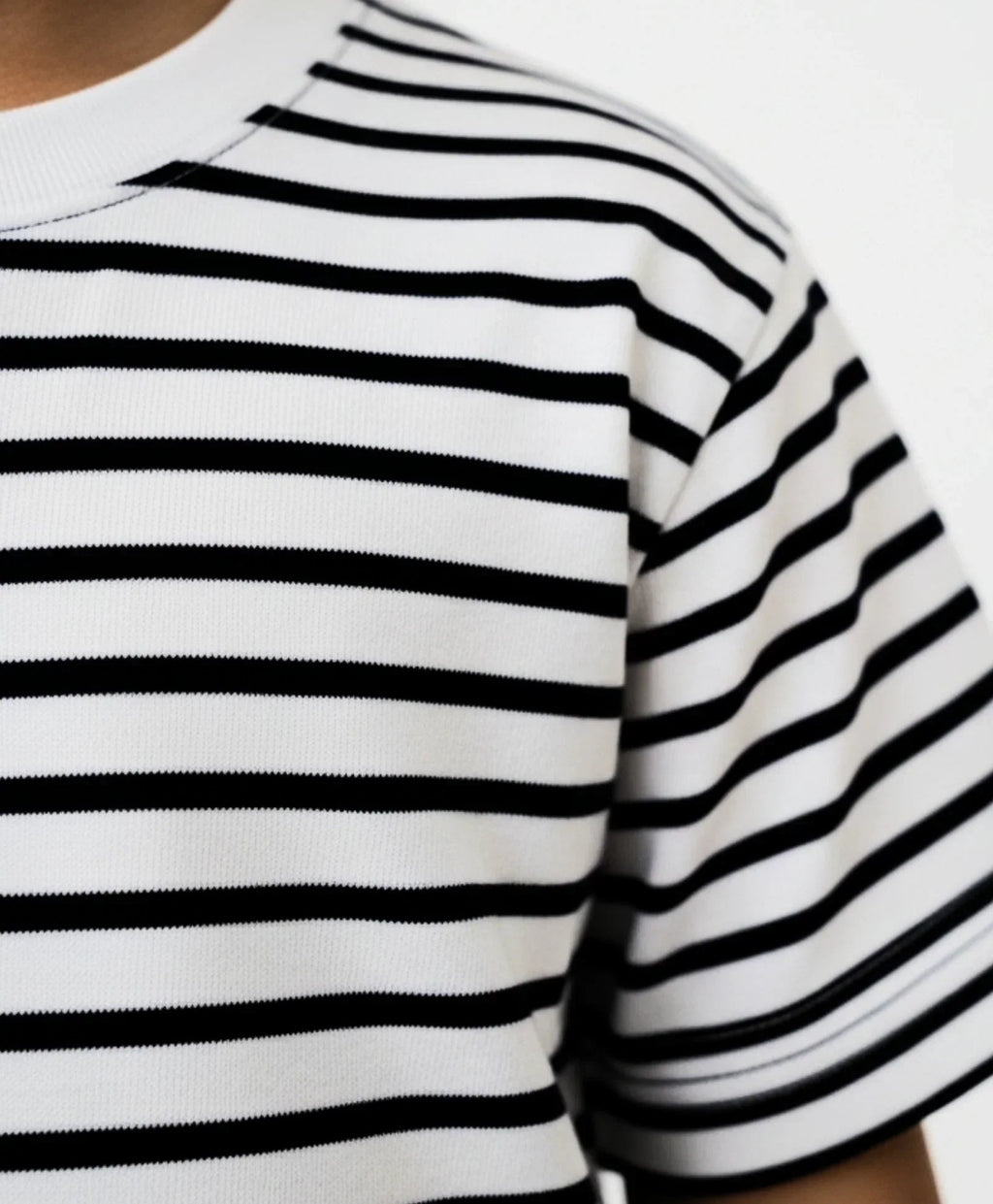 BLACK WHITE STRIPE SLEEPWEAR SHORT SET - BLACK/WHITE